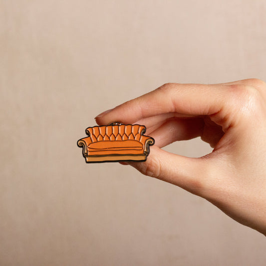 Friends the TV Series Pivot, Pivot, Sofa Pin Badge - Brown
