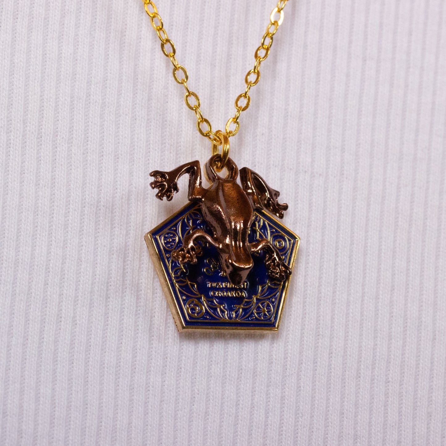 Harry Potter Chocolate Frog Necklace - Gold