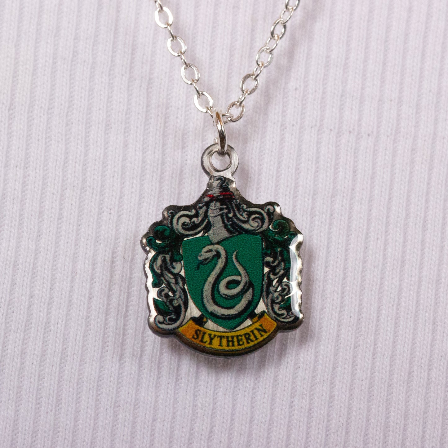 Harry Potter Slytherin Crest Necklace - Green