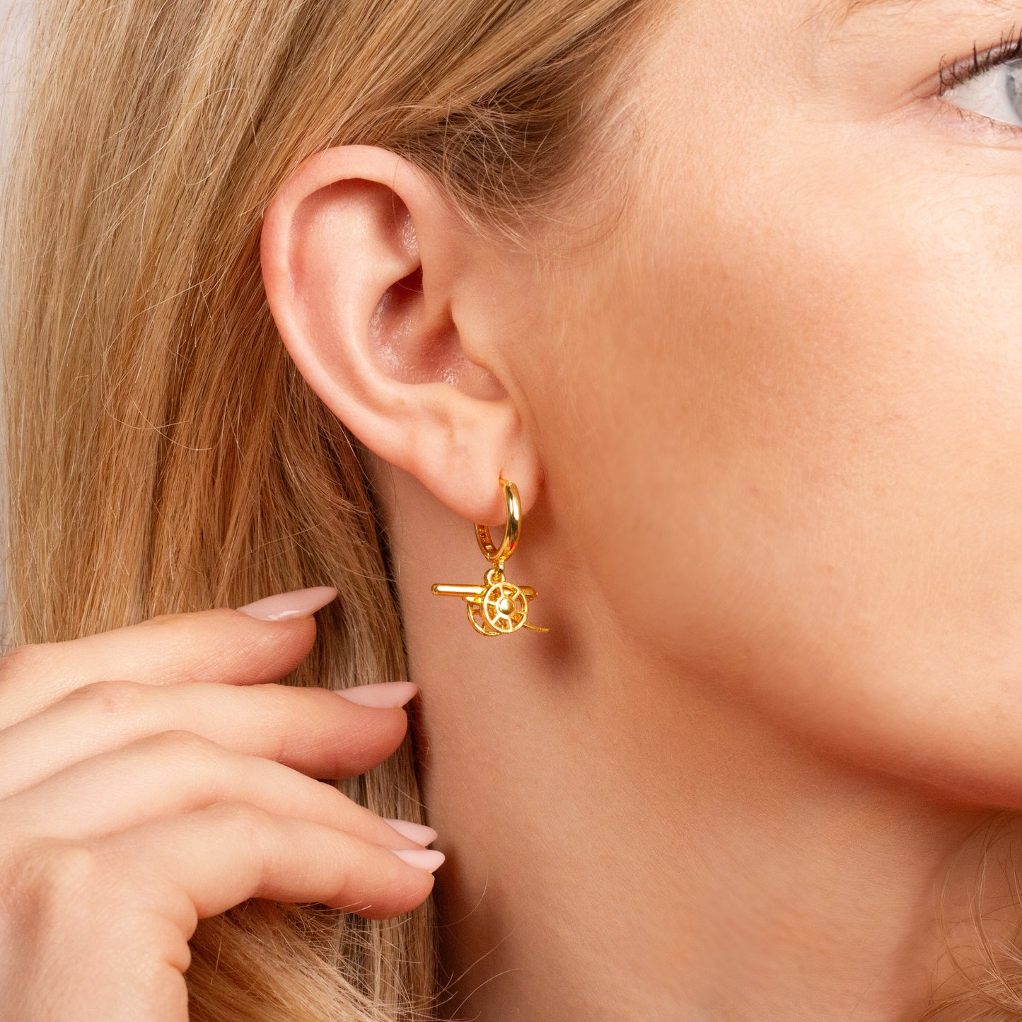 Arsenal Football Club Gold Tone Cannon Hoop Earrings
